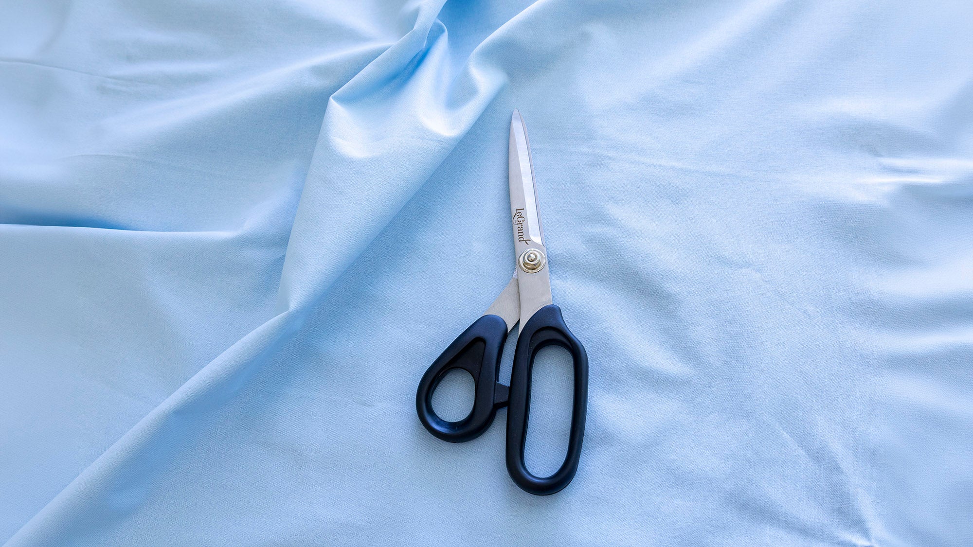 Understanding Fabric Scissors