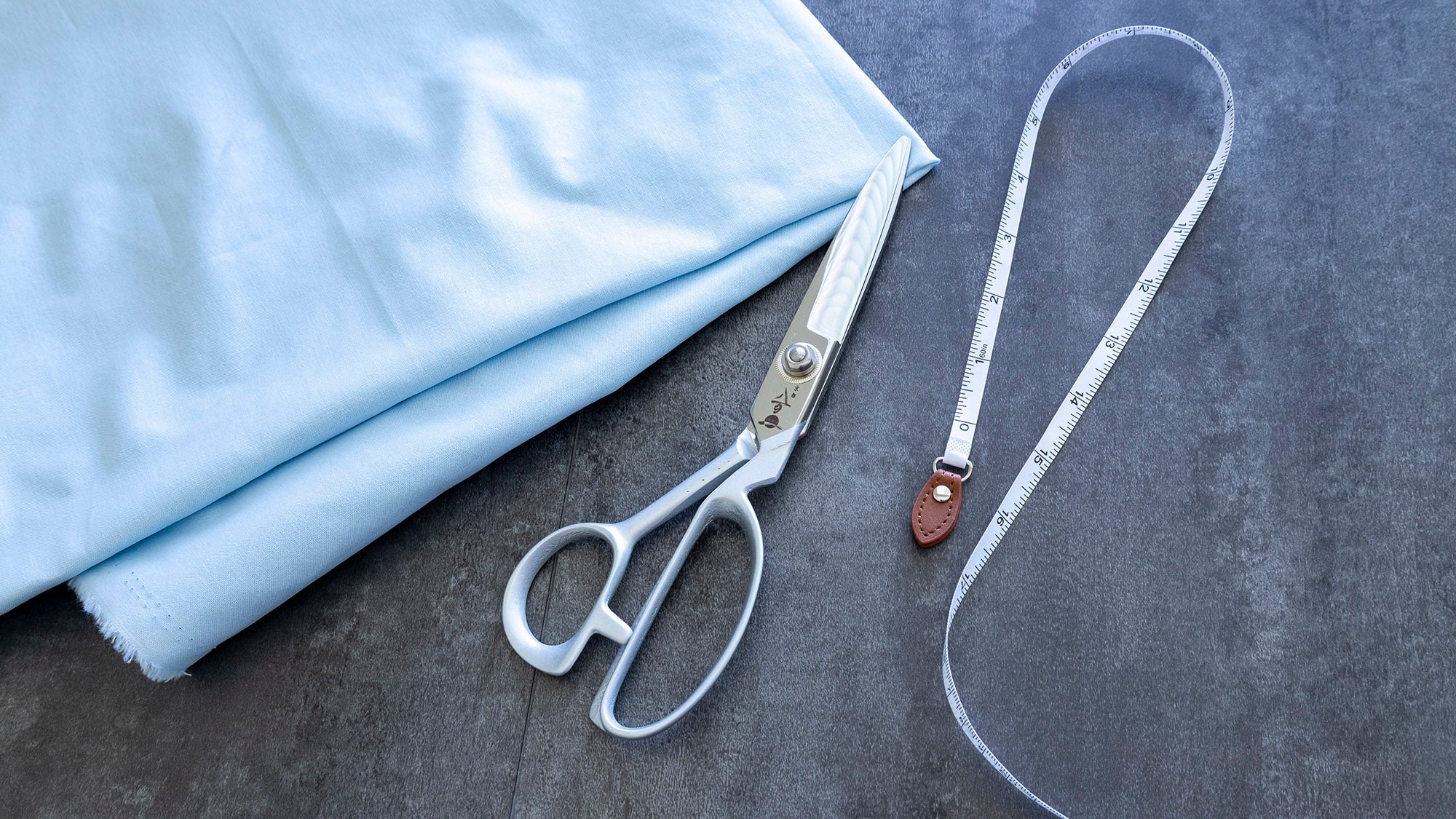 Common Fabric Preparation Mistakes Before Cutting