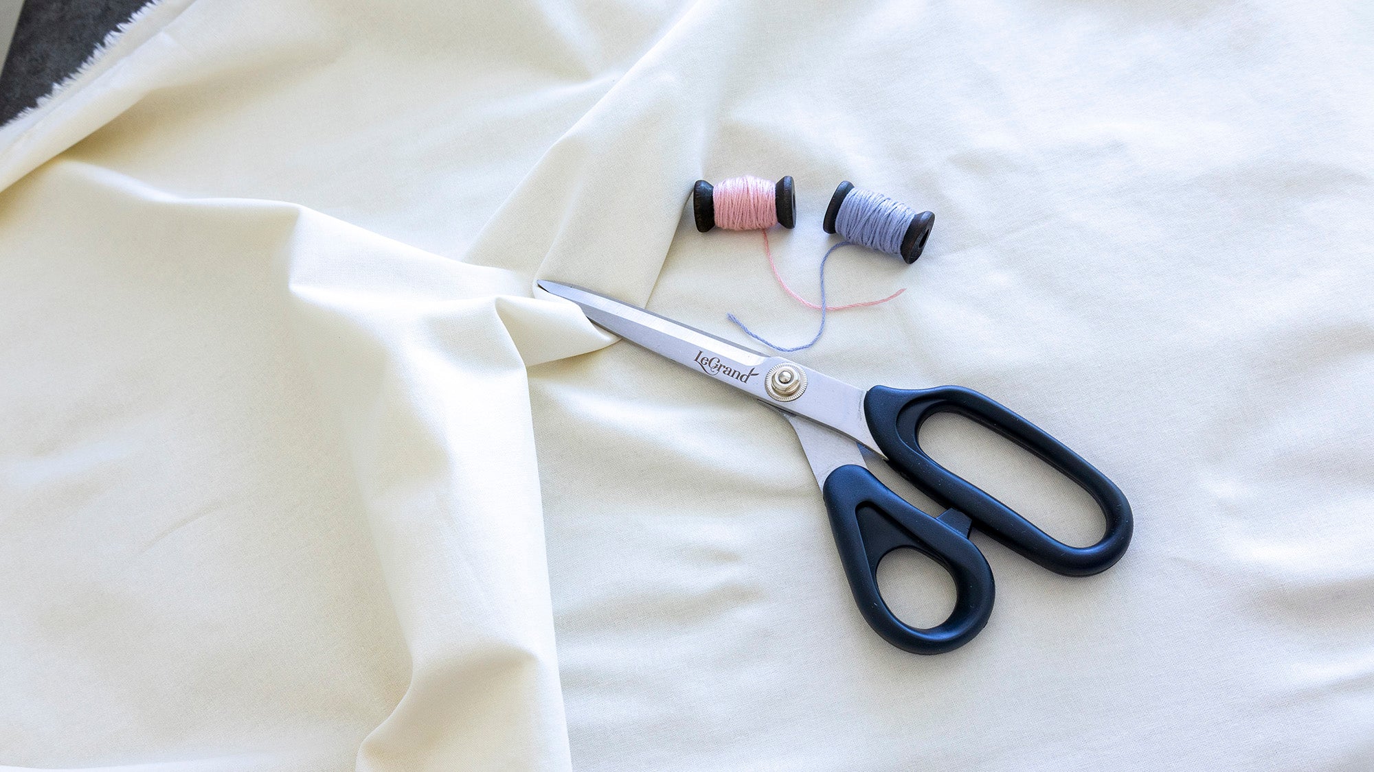How To Use Pattern Weights For Fabric Cutting